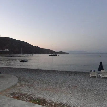 Pavlos * Livadia (Tilos)