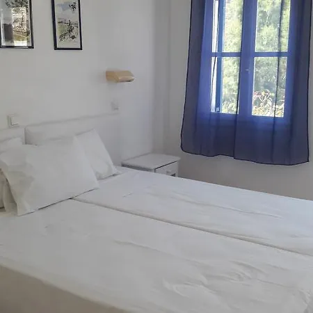 Pavlos Livadia (Tilos)