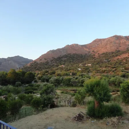 דירה Pavlos Livadia (Tilos)