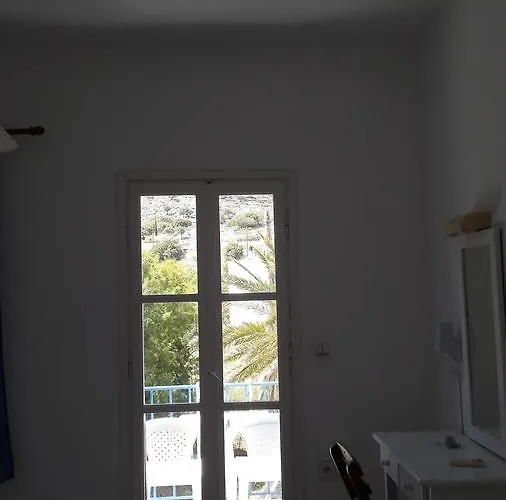 Pavlos Livadia (Tilos)